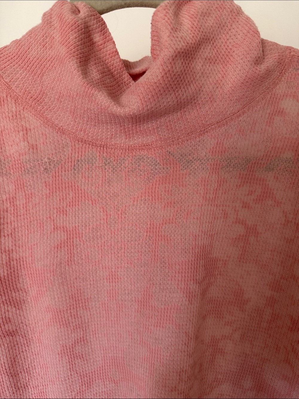 Pink top - Picture 2 of 5
